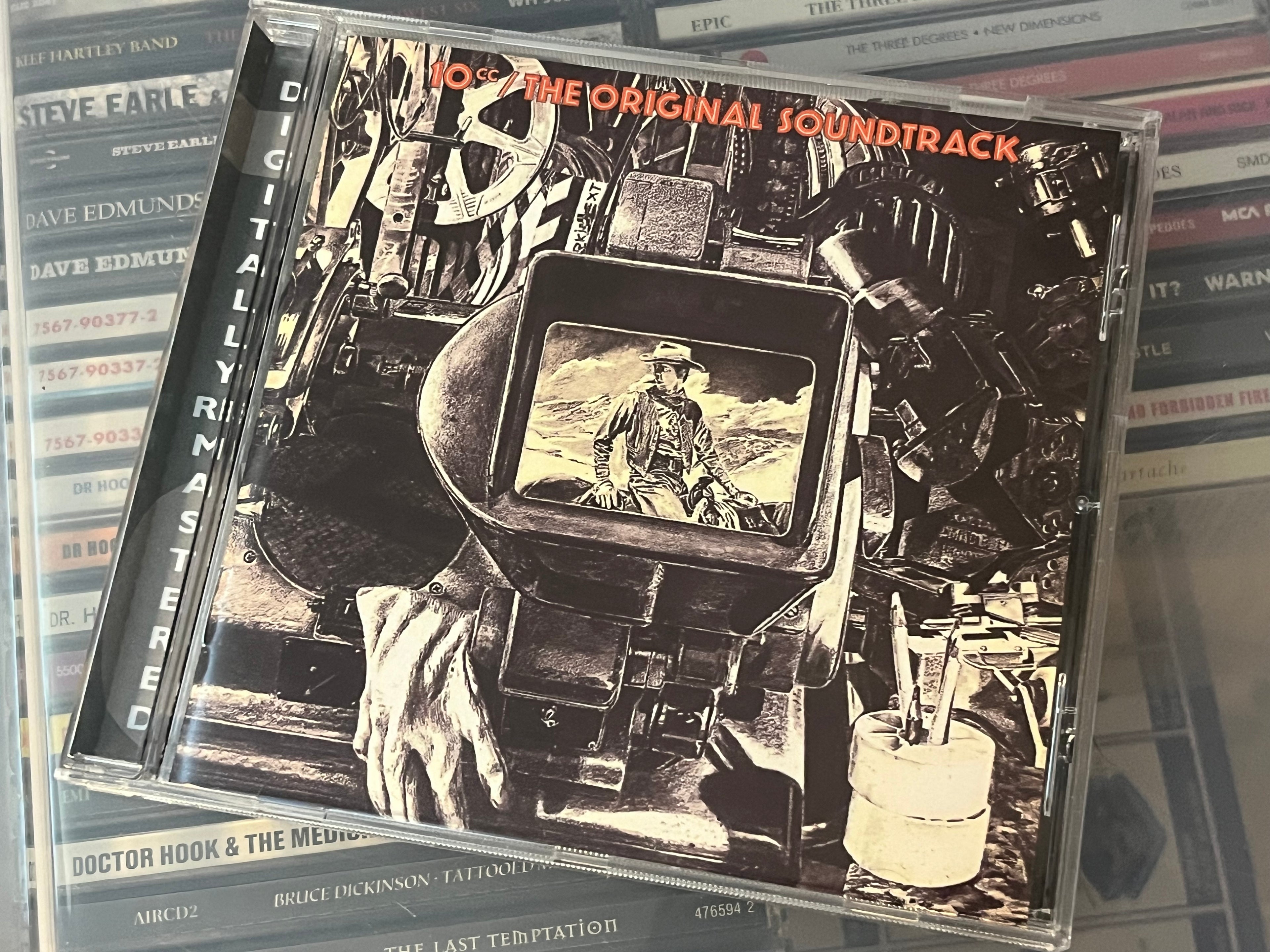 10cc – The Original Soundtrack (NM/NM) Remaster 1997 +bonusspår!