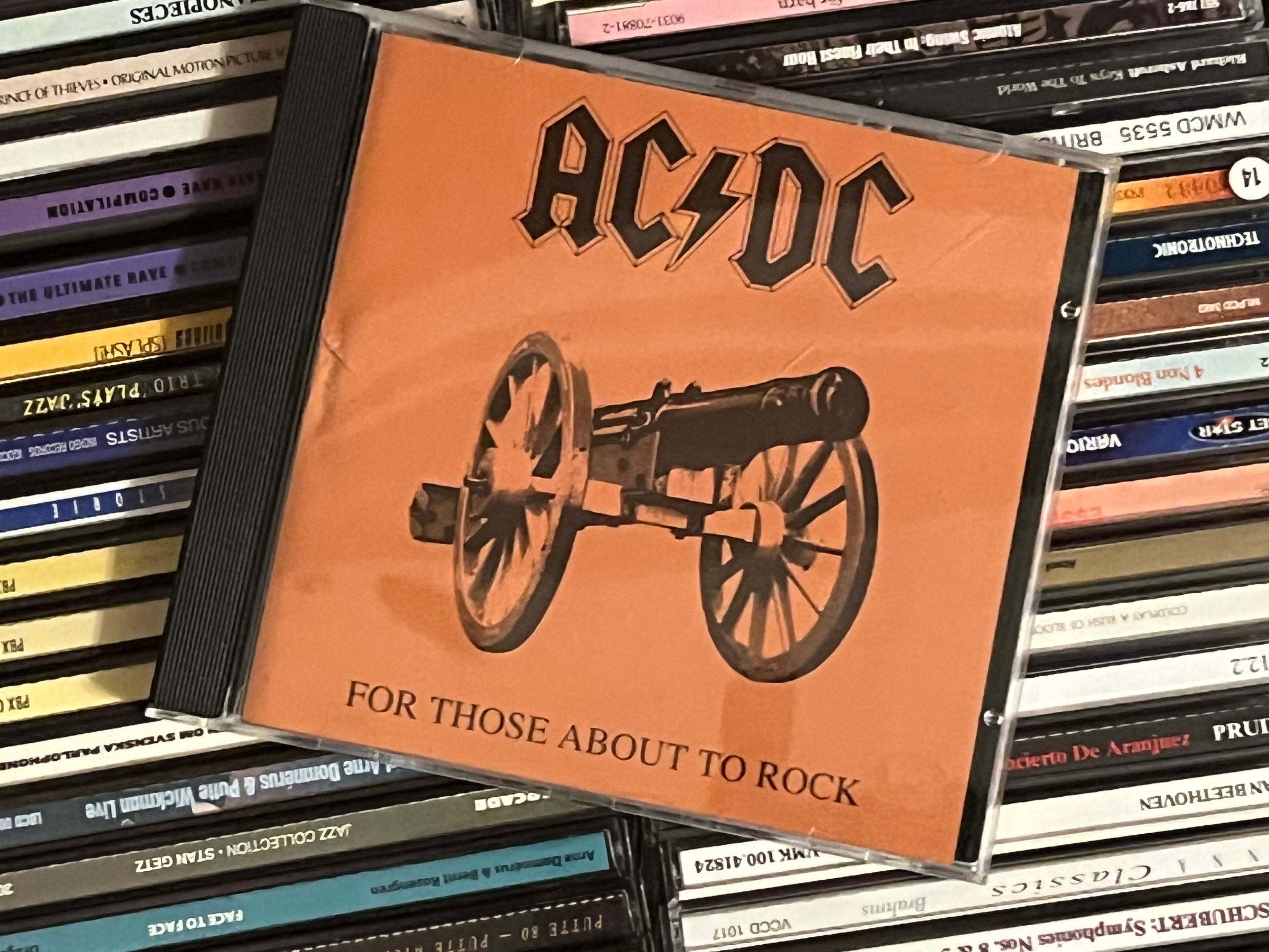 AC/DC ‎– For Those About To Rock We Salute You (vg+/vg+)