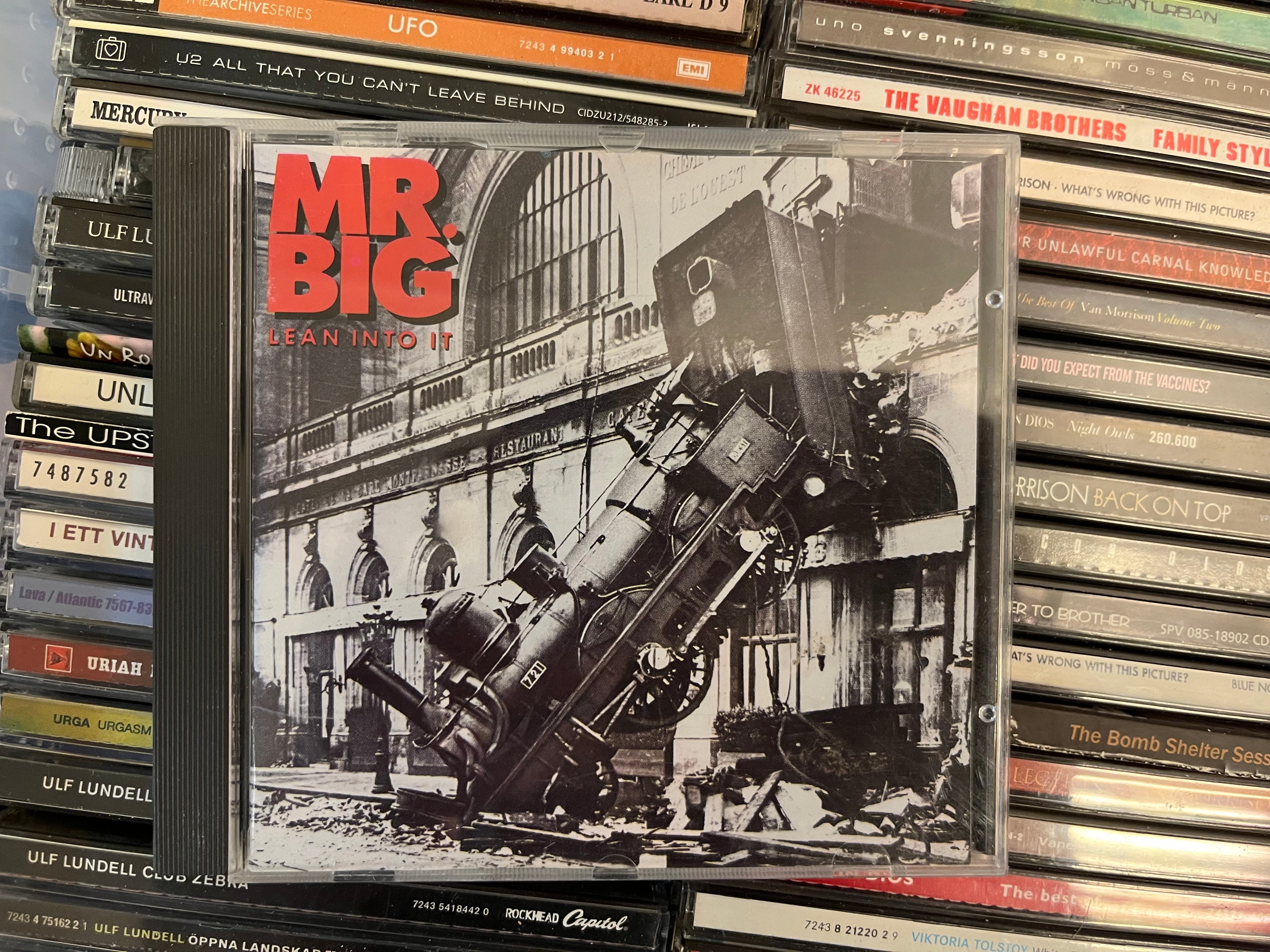 Mr Big – Lean Into It (vg+/vg+)
