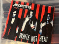 The Amorettes – White Hot Heat (NM/vg+) EU-16 shelfwear digi *RARE HARD ROCK*