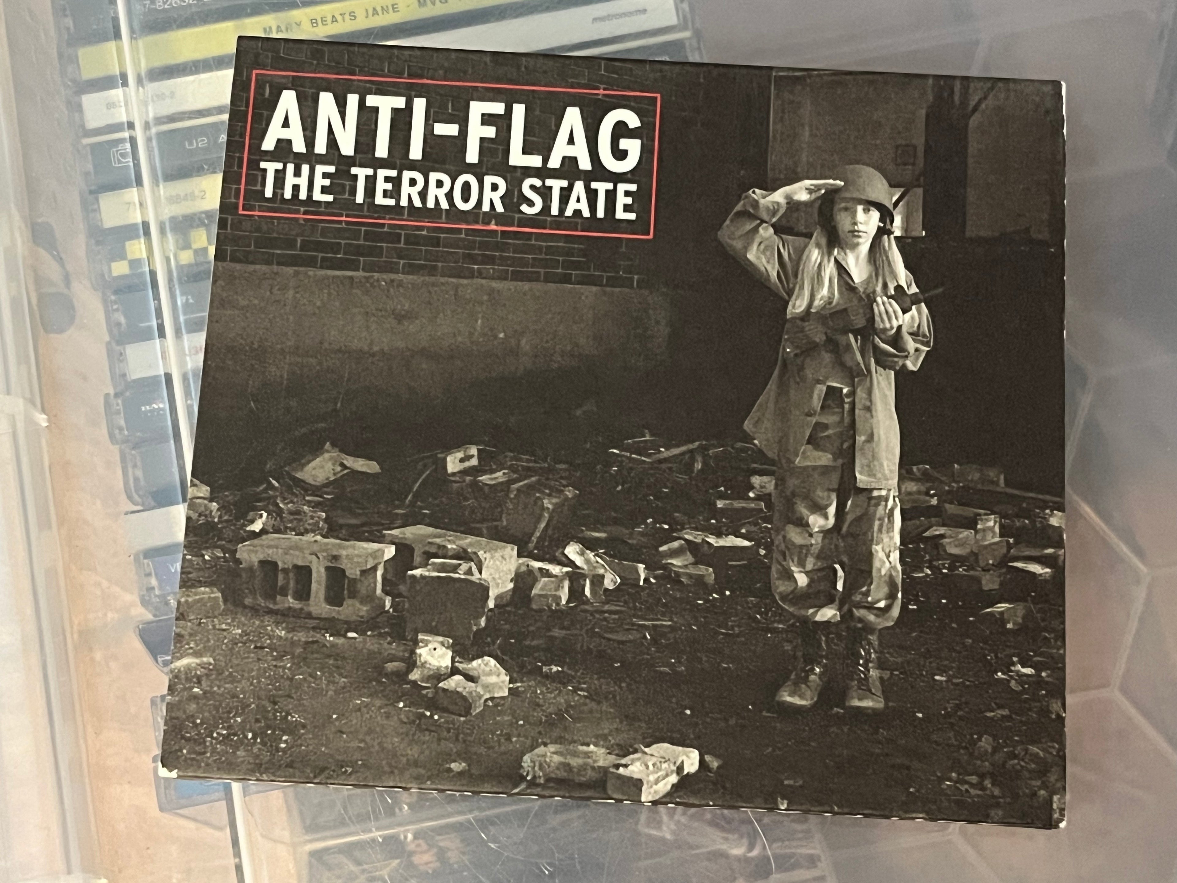Anti-Flag – The Terror State (vg+/vg+) m slipcase