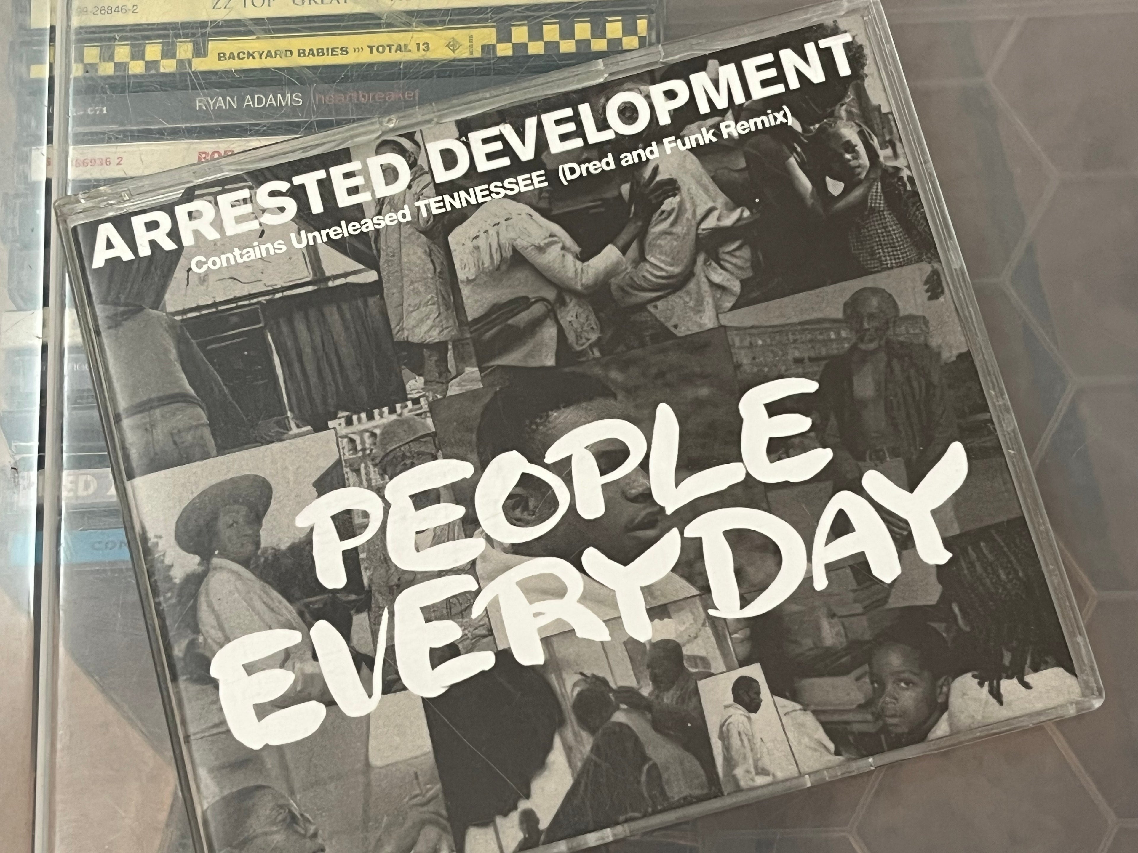 Arrested Development – People Everyday (vg+/vg+) 4-spårs single slimcase