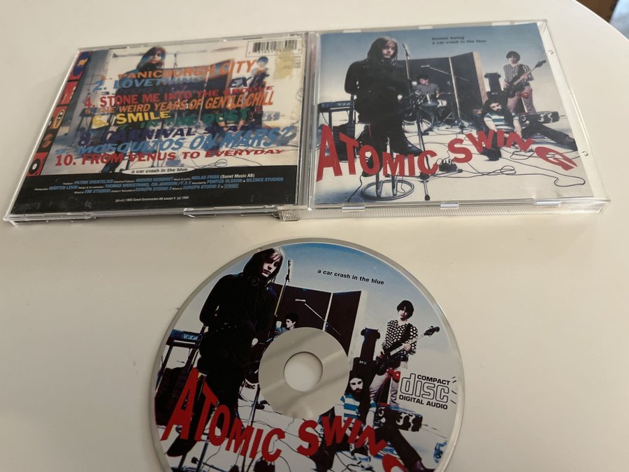 Atomic Swing – A Car crash in the blue (NM/NM)