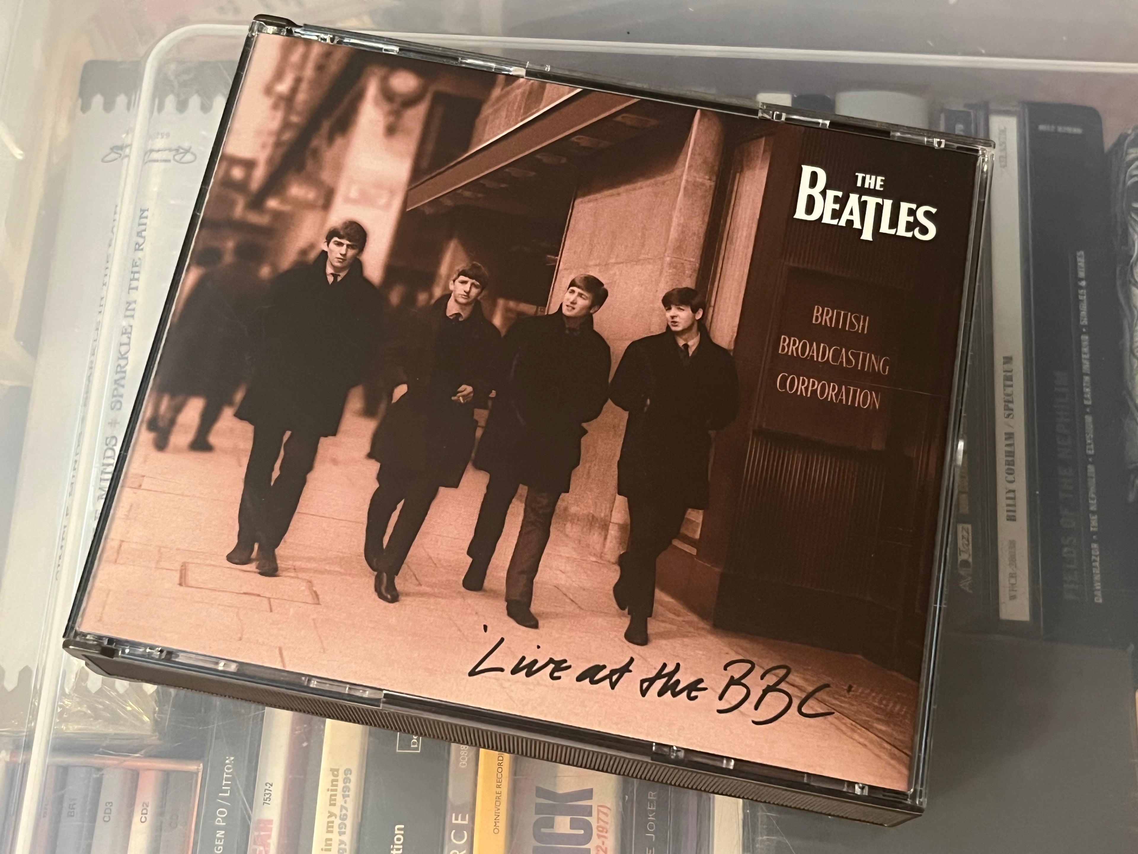 The Beatles ‎– Live At The BBC (NM/NM) 2CD EU-94 Tjockbox!