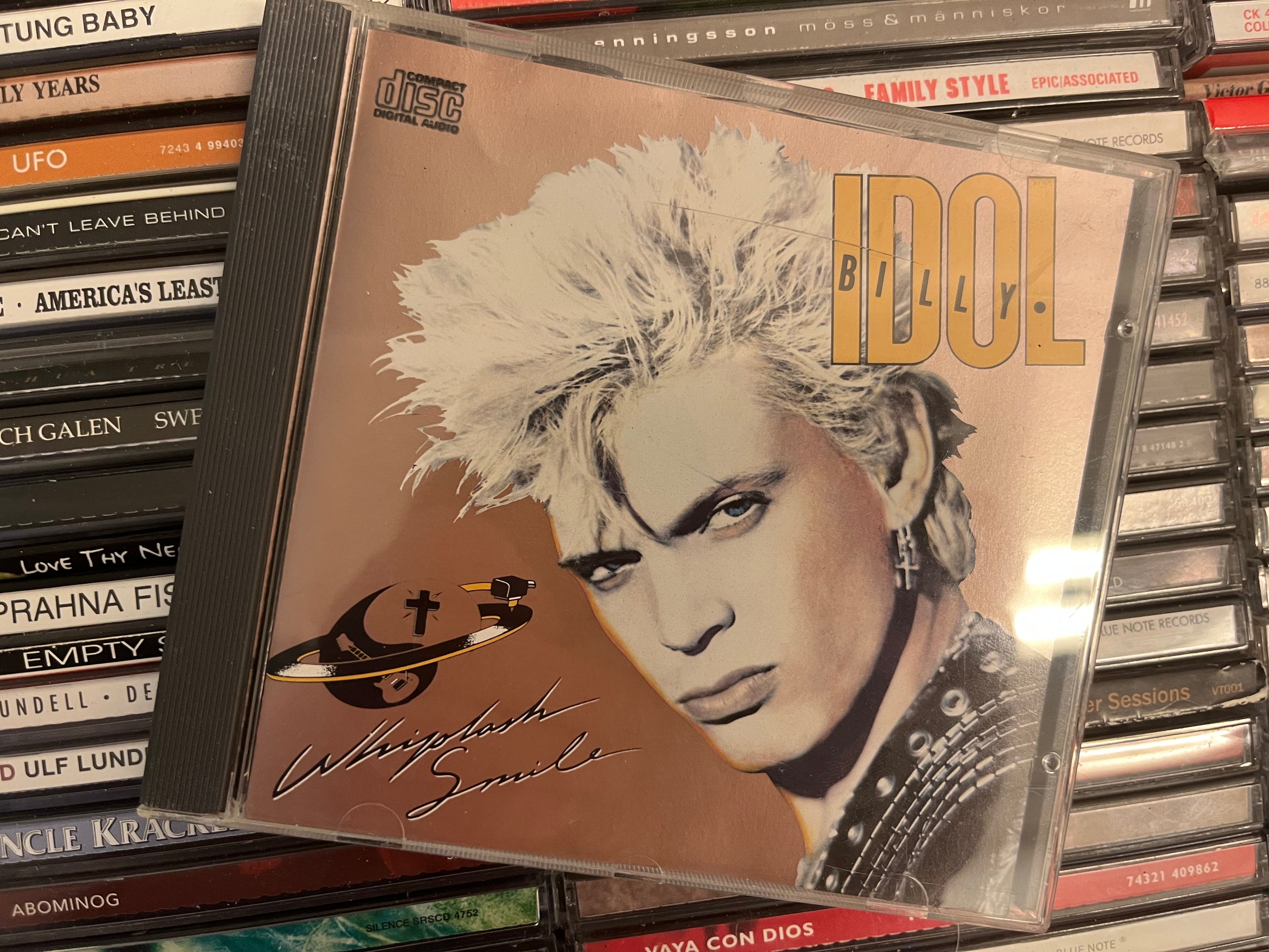 Billy Idol – Whiplash Smile (NM/NM)