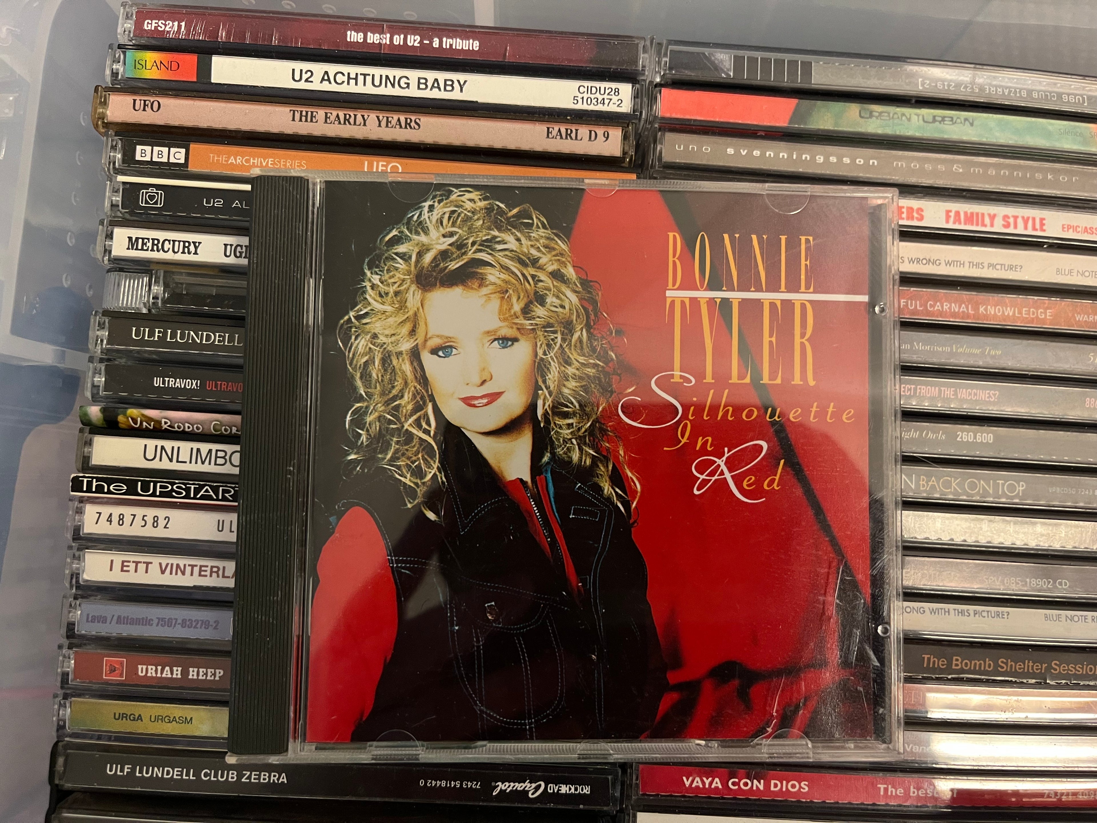 Bonnie Tyler – Silhouette In Red (NM/NM)