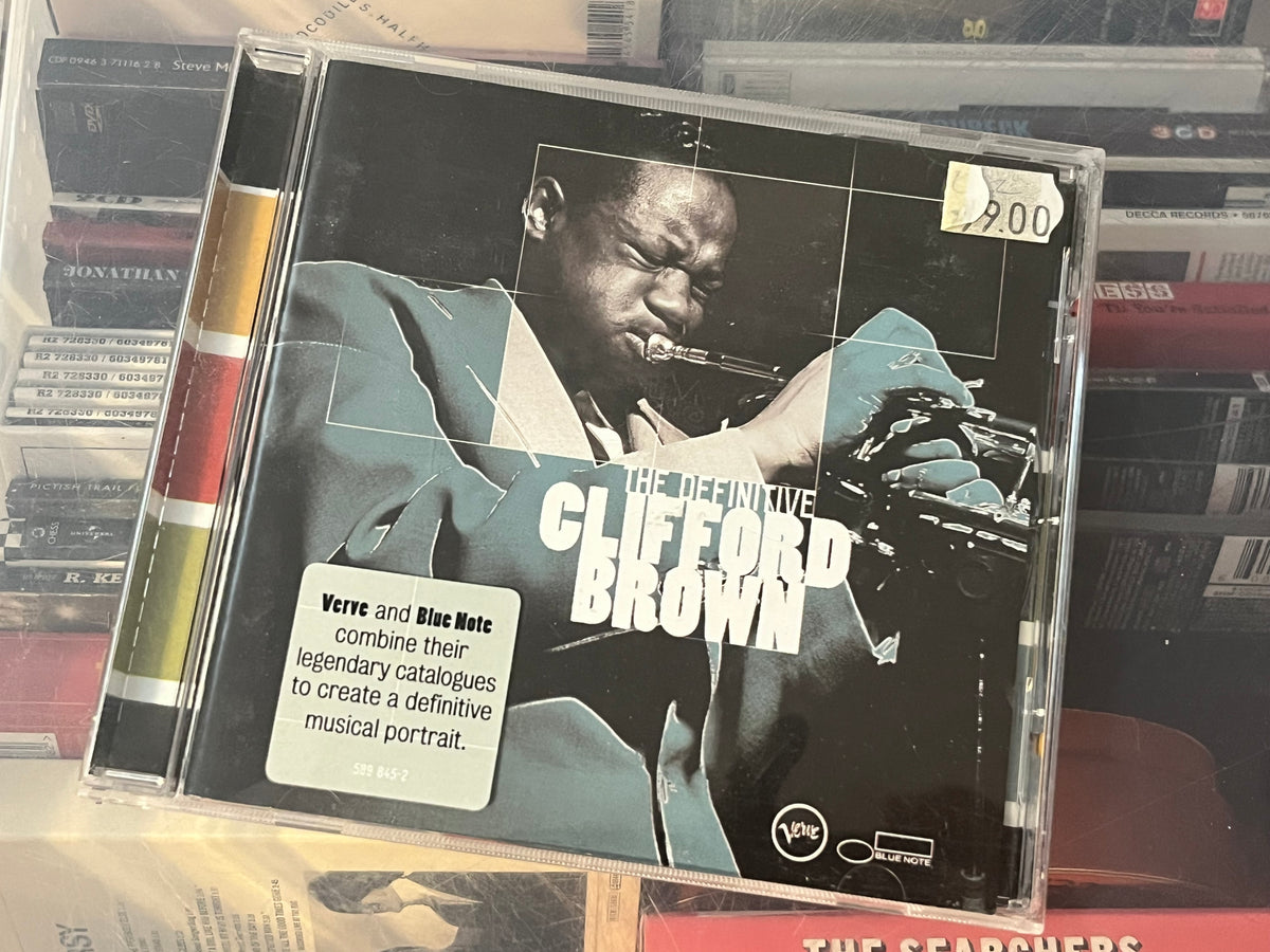 Clifford Brown – The Definitive Clifford Brown (NM/NM) caset så kasst så jag bytte - så ni blev av med hypestickern på bilden