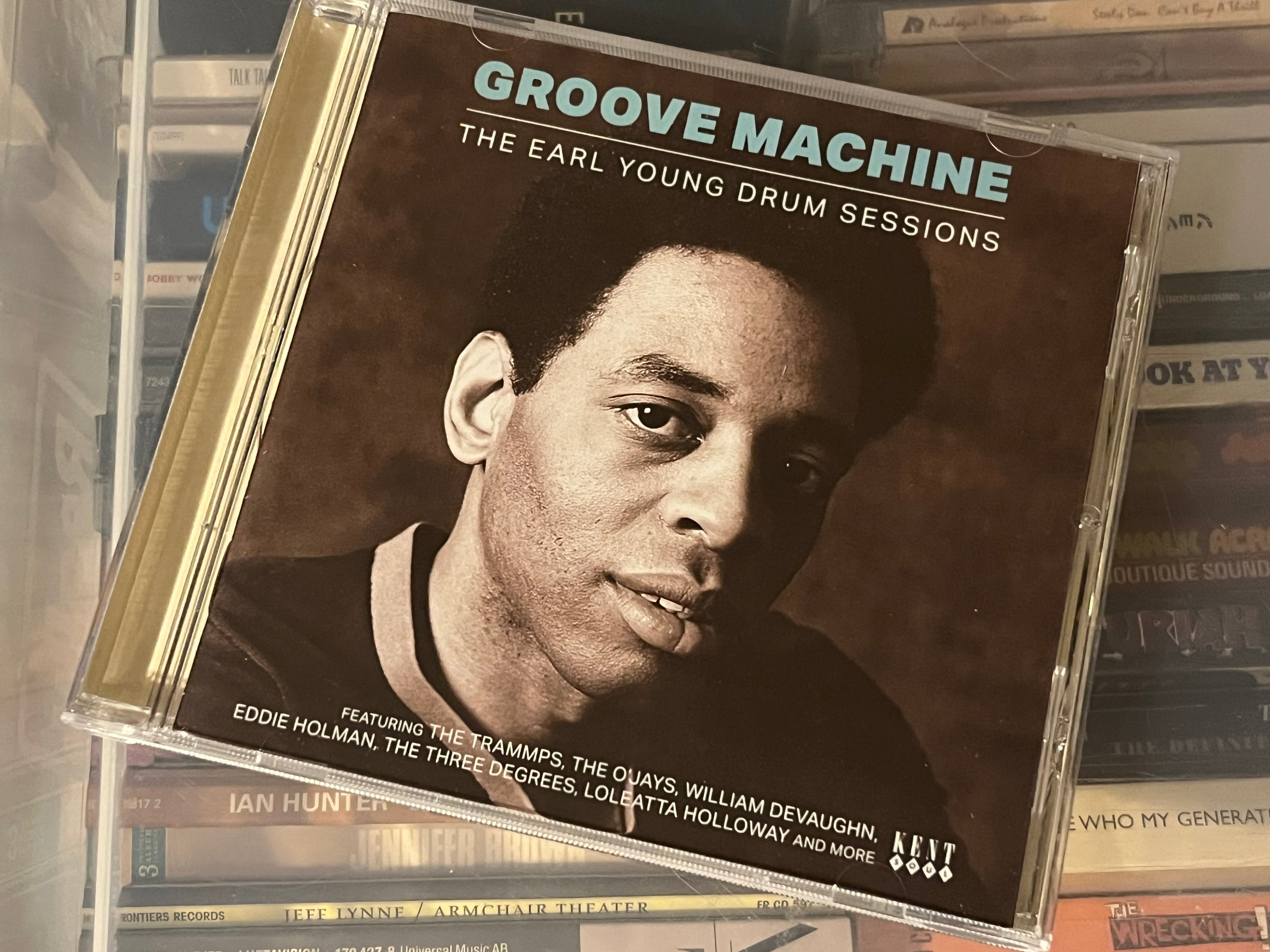 Earl Young ‎– Groove Machine (The Earl Young Drum Sessions) (NM/NM) UK-24