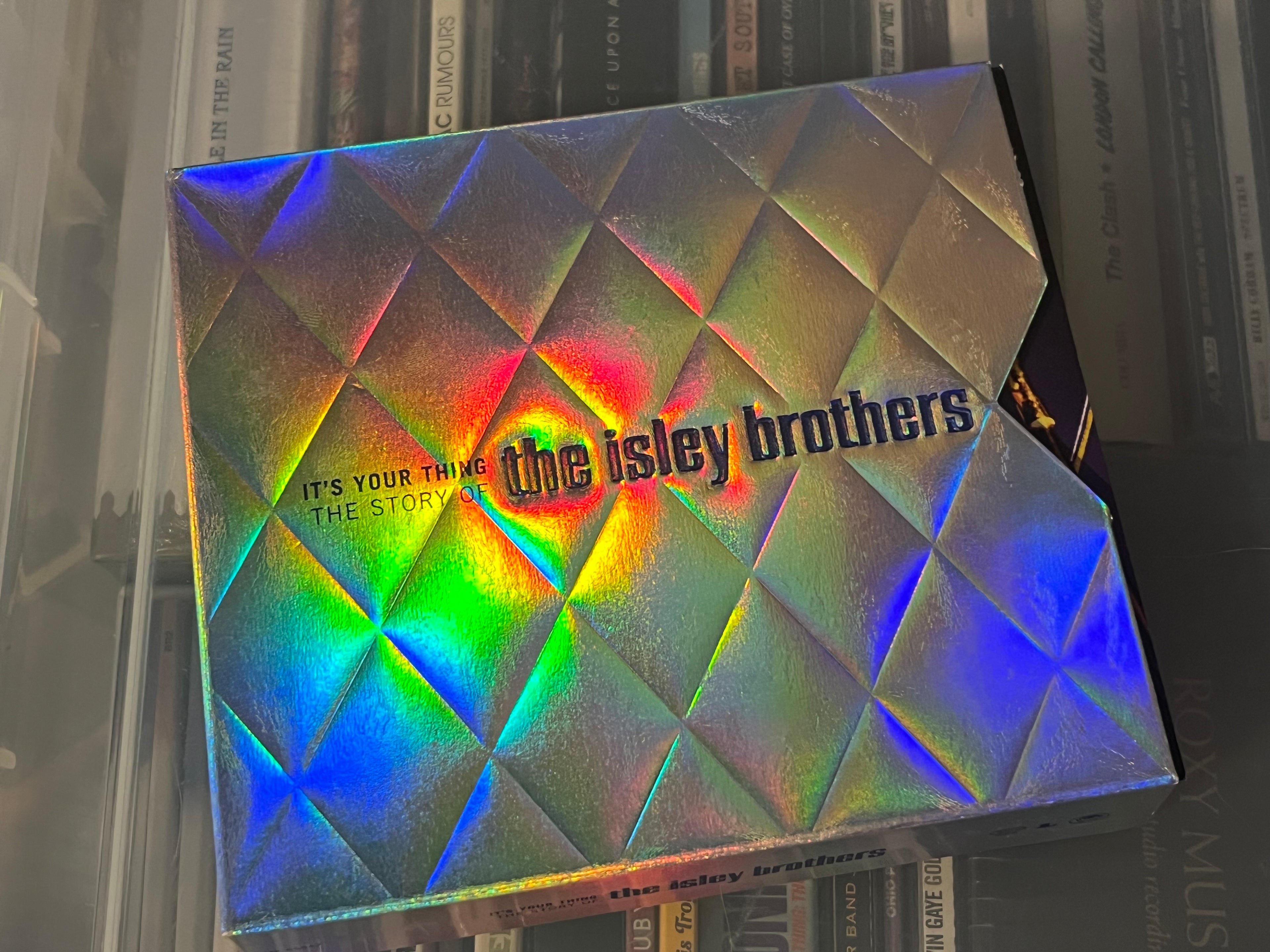 The Isley Brothers ‎– It's Your Thing - The Story Of The Isley Brothers (NM/NM) EU-99 3CD Lite trött slipcase annars allt i tiptop!