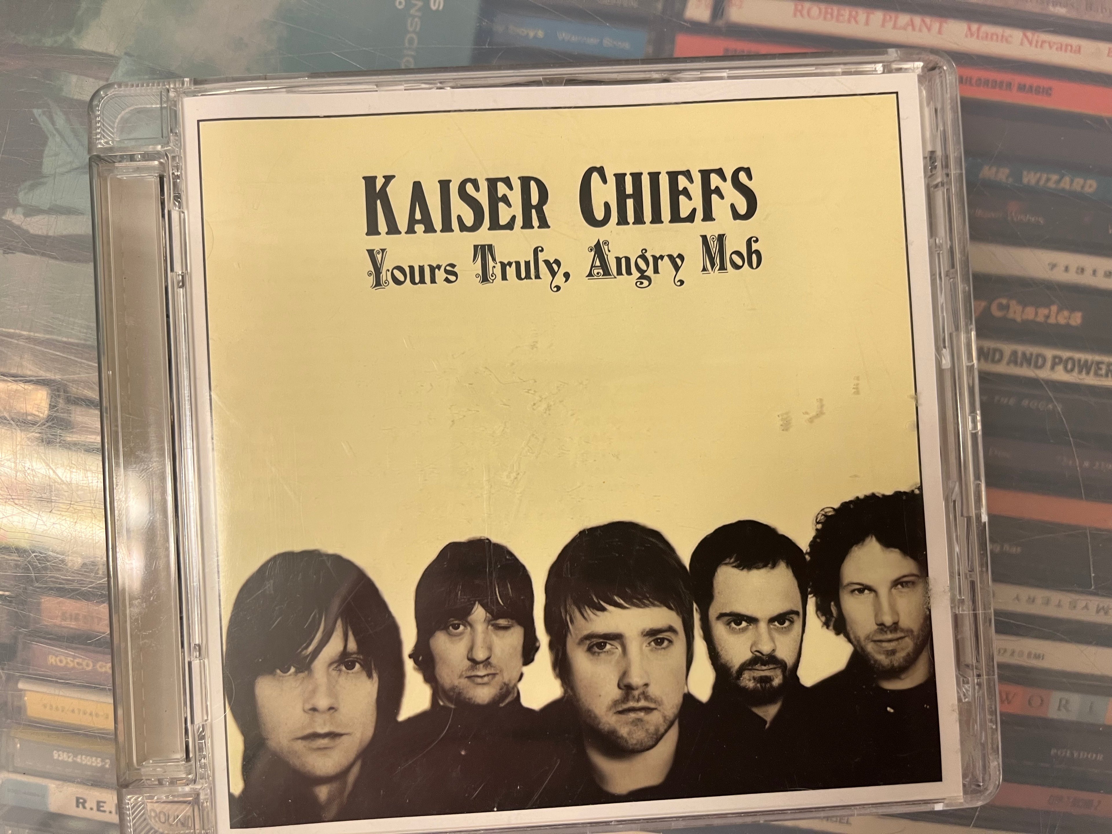 Kaiser Chiefs – Yours Truly, Angry Mob (NM/NM)