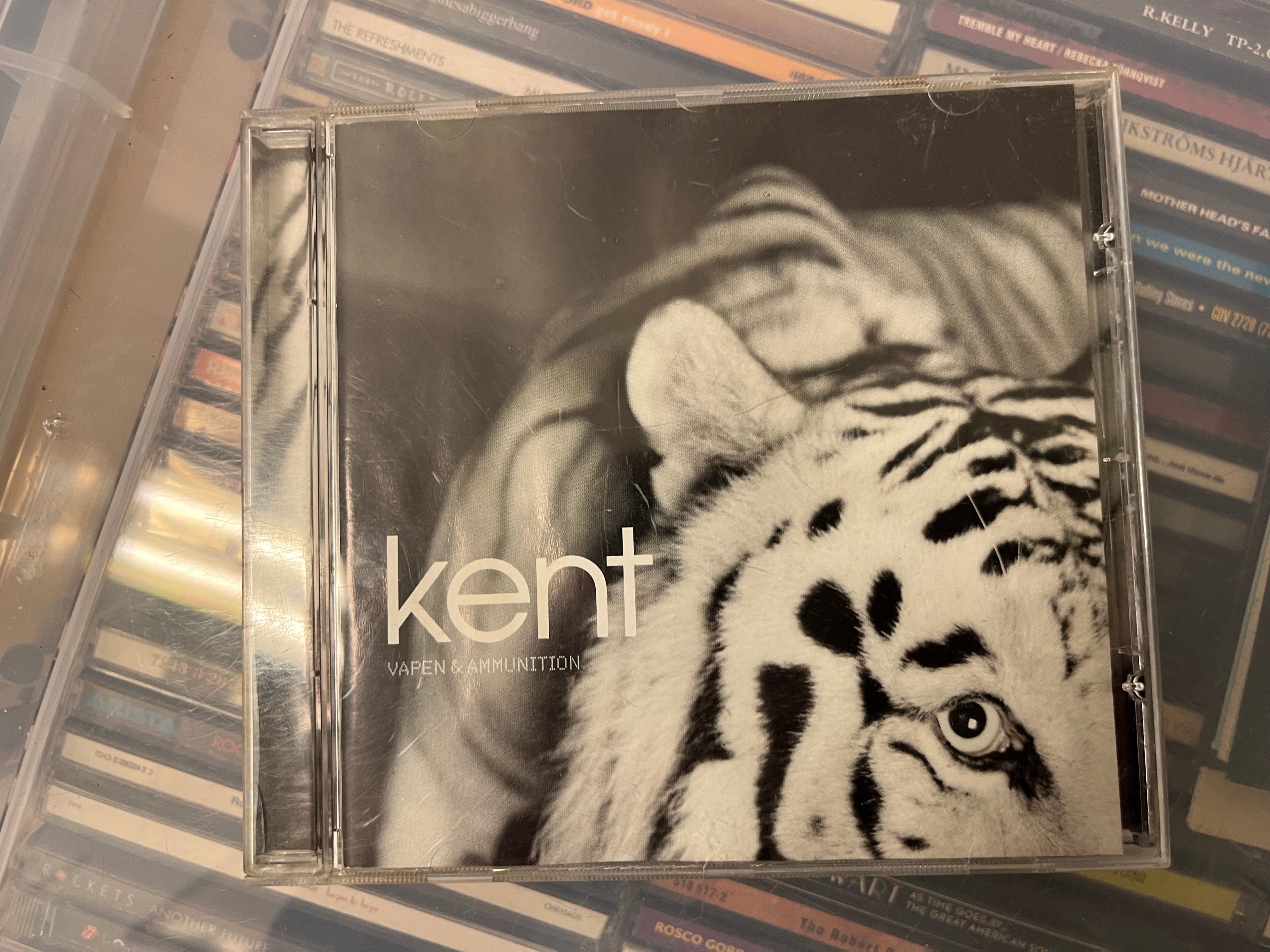 Kent - Vapen & Ammunition (vg+/vg+)