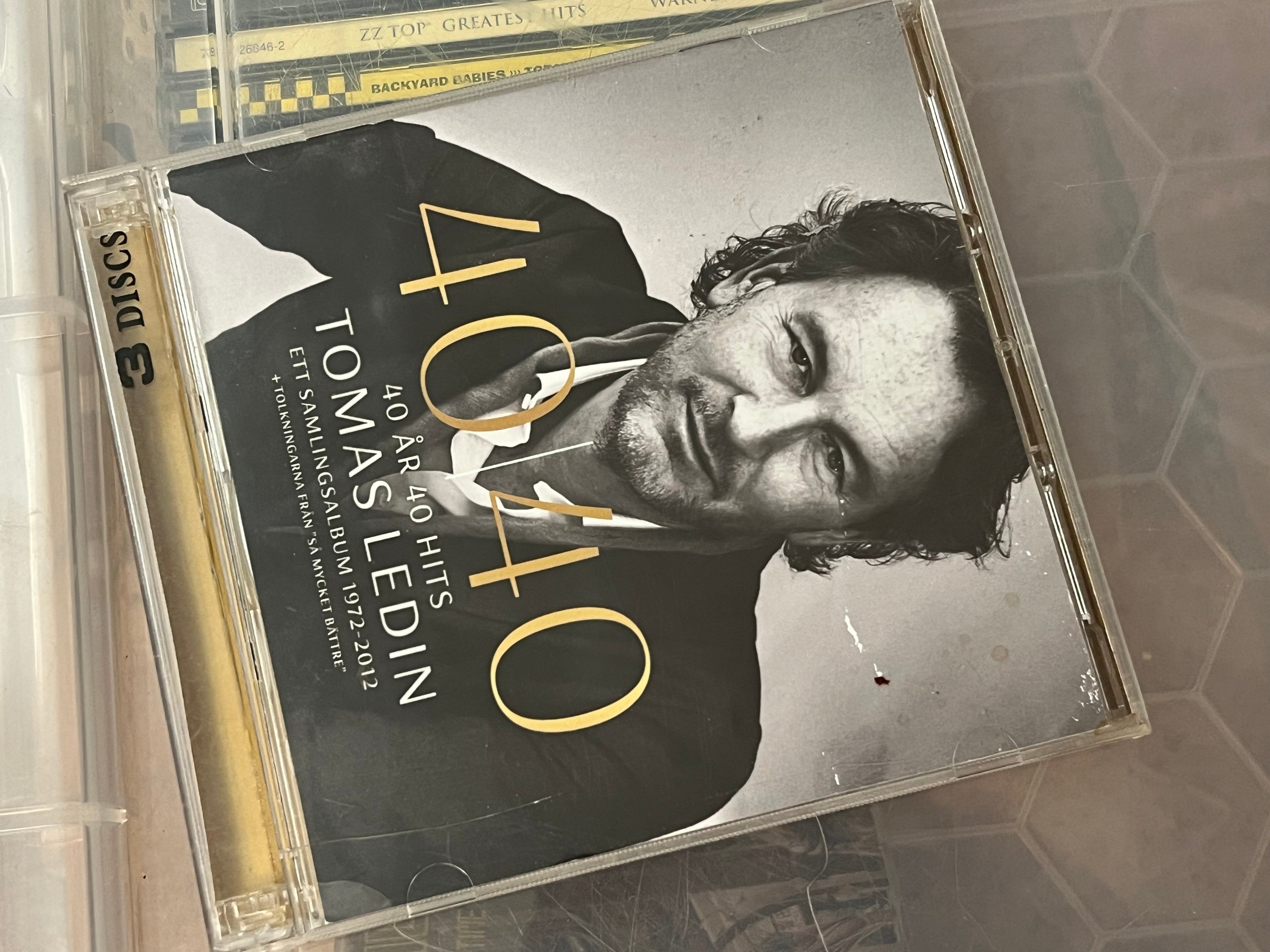 Tomas Ledin – 40 År 40 Hits (Ett Samlingsalbum 1972 - 2012) (vg+/NM/NM/vg+) 3CD-versionen!