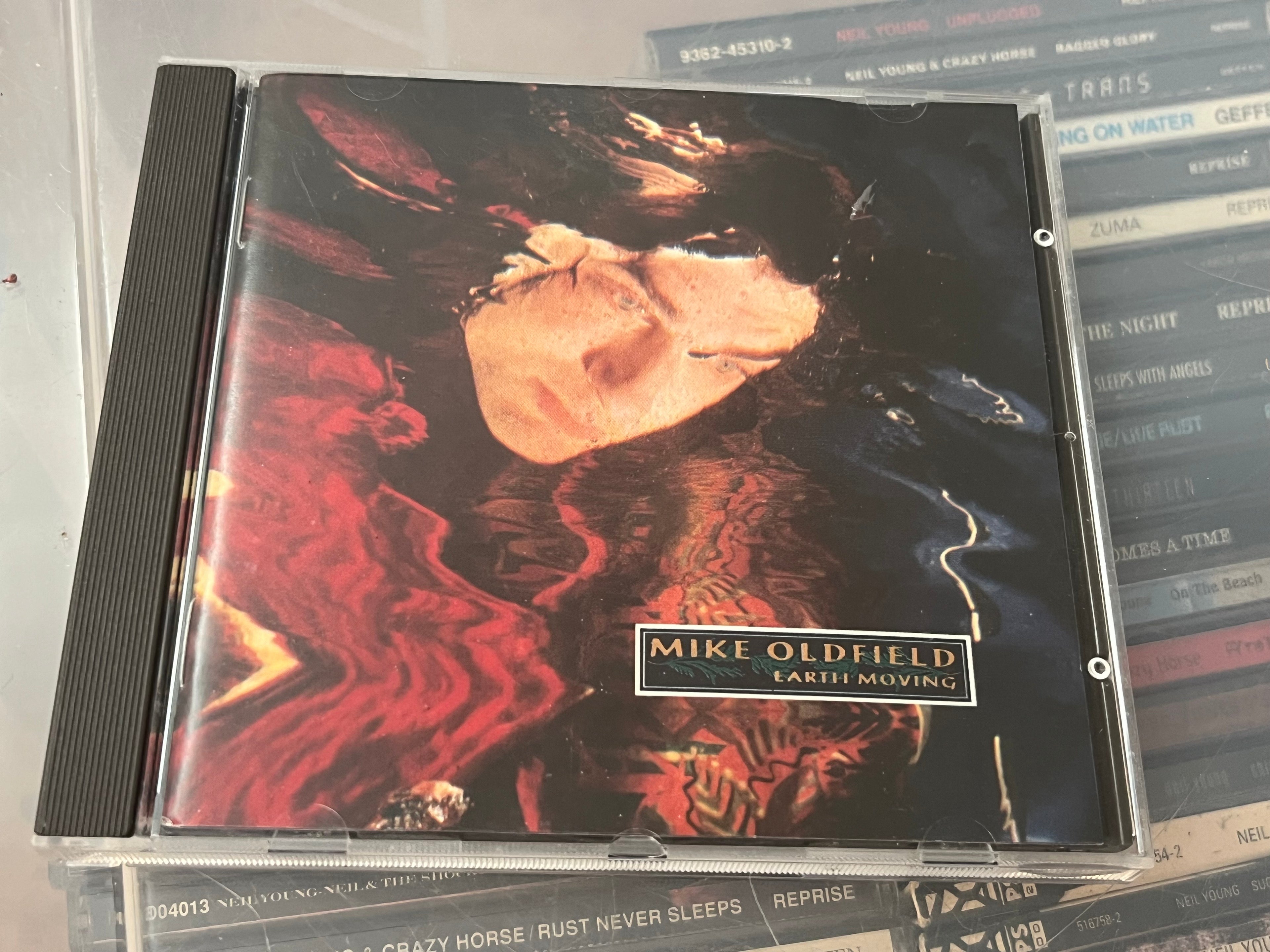 Mike Oldfield – Earth Moving (NM/NM)