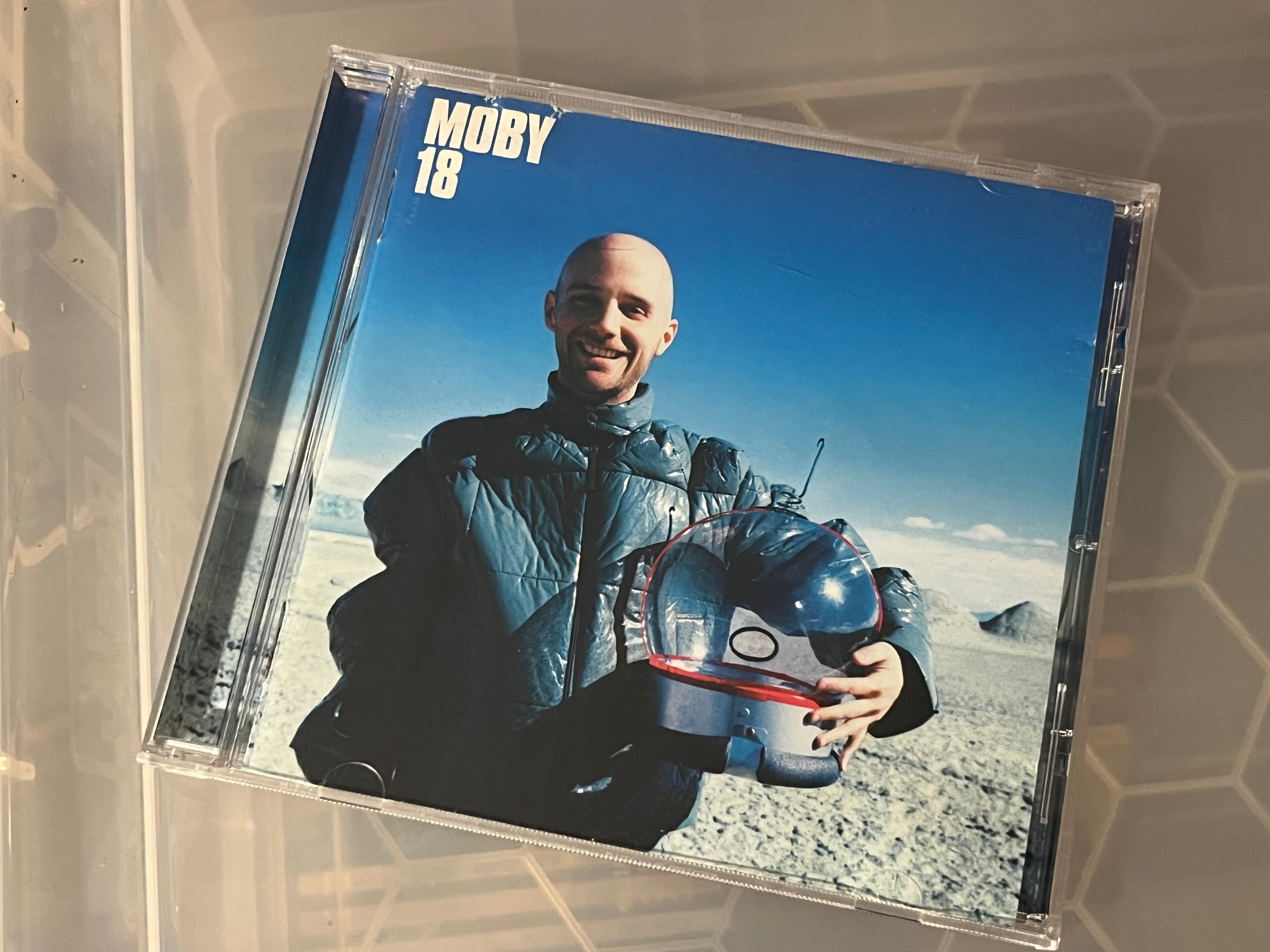 Moby – 18 (NM/NM)