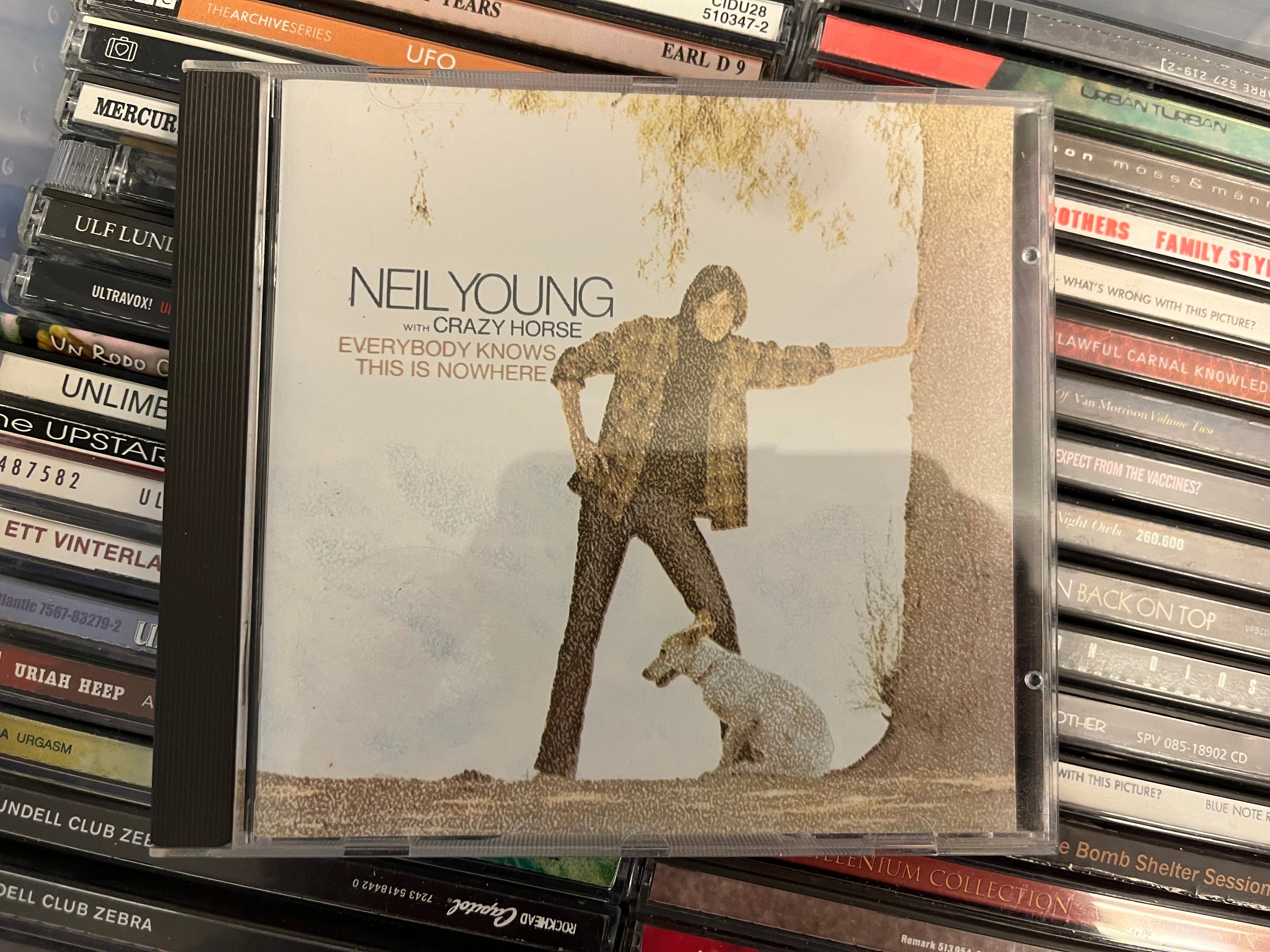 Neil Young With Crazy Horse – Everybody Knows This Is Nowhere (NM/NM)