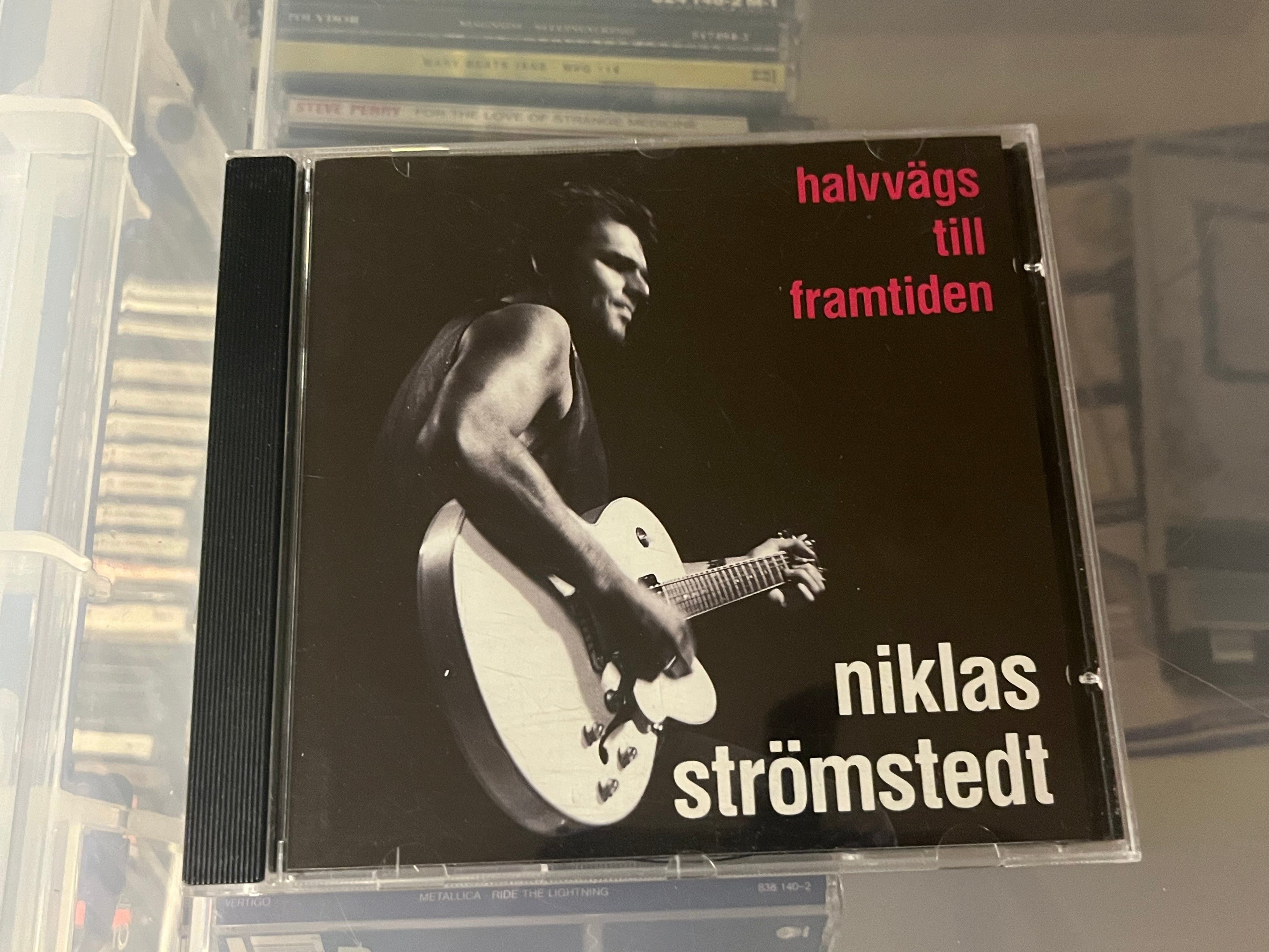 Niklas Strömstedt – Halvvägs Till Framtiden (NM/NM)