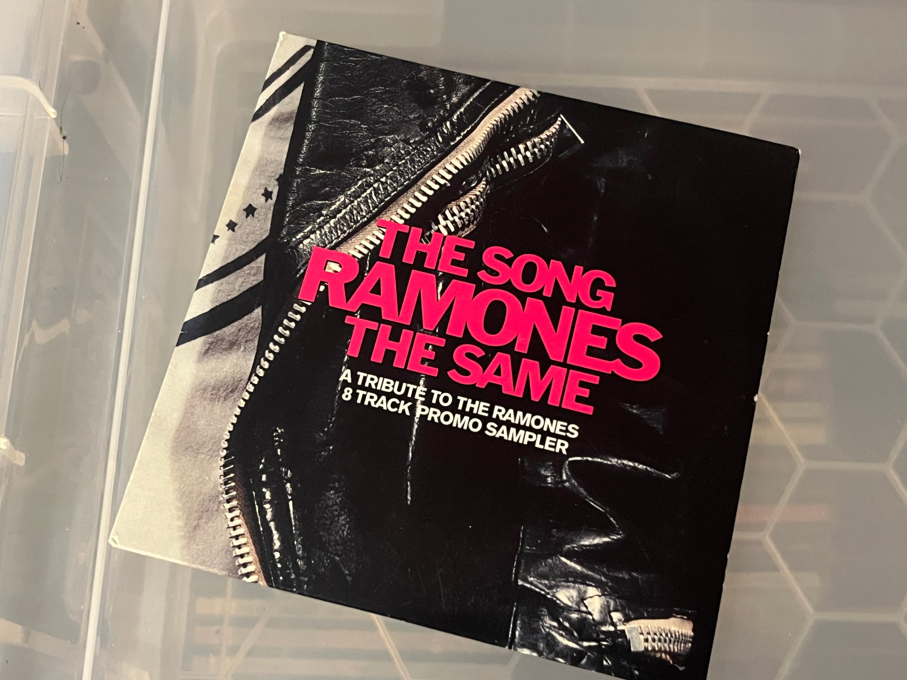 Various – The Song Ramones The Same (8 Track Promo Sampler) (vg+/vg+) Cardsleeve