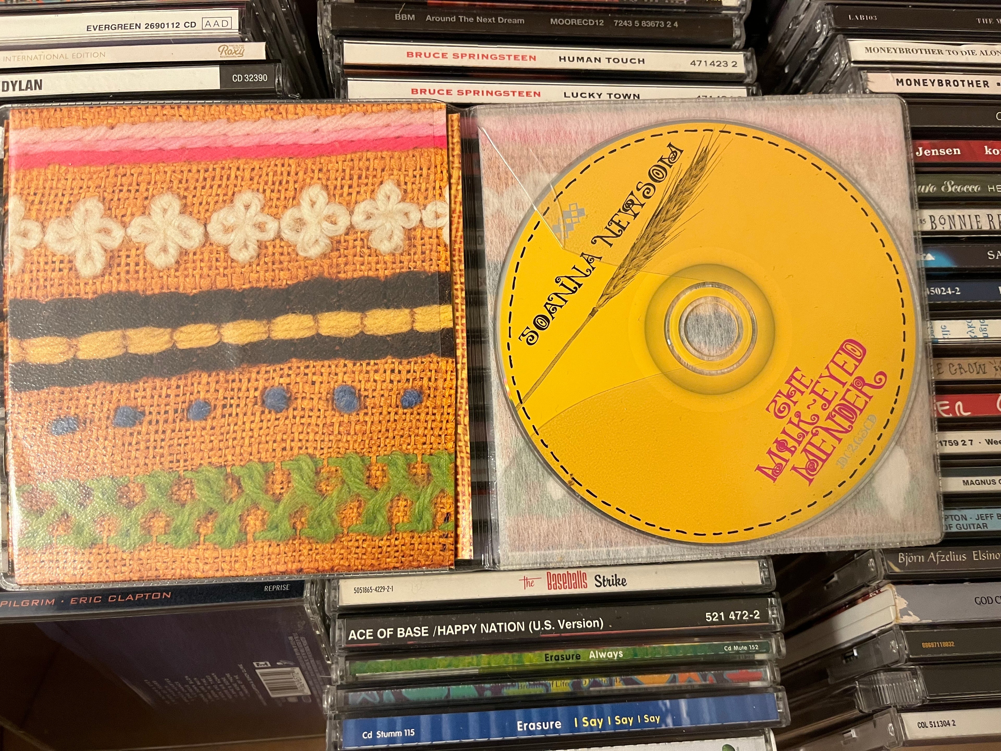 Joanna Newsom – The Milk-Eyed Mender (vg+/vg)