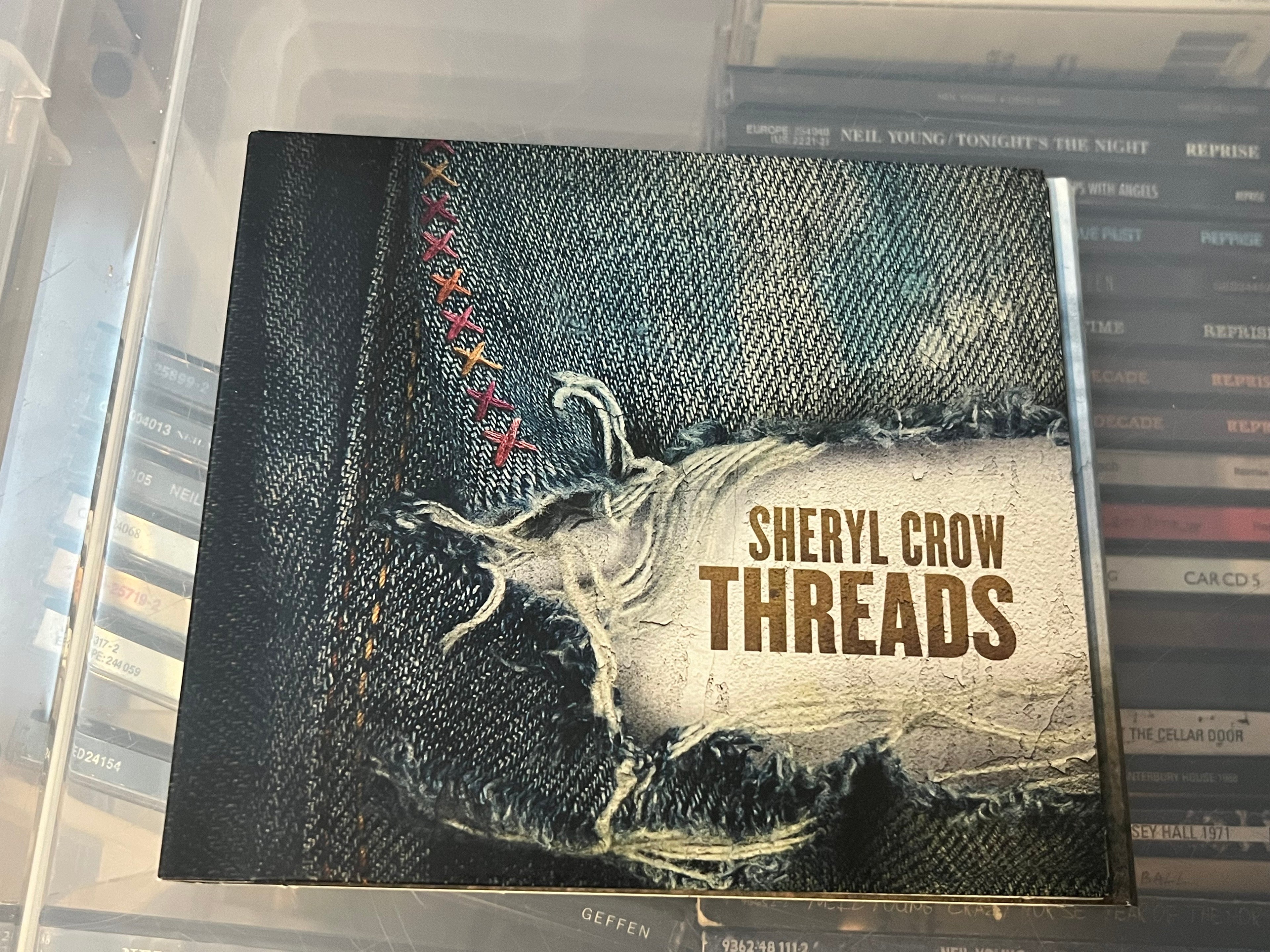 Sheryl Crow – Threads (NM/NM)