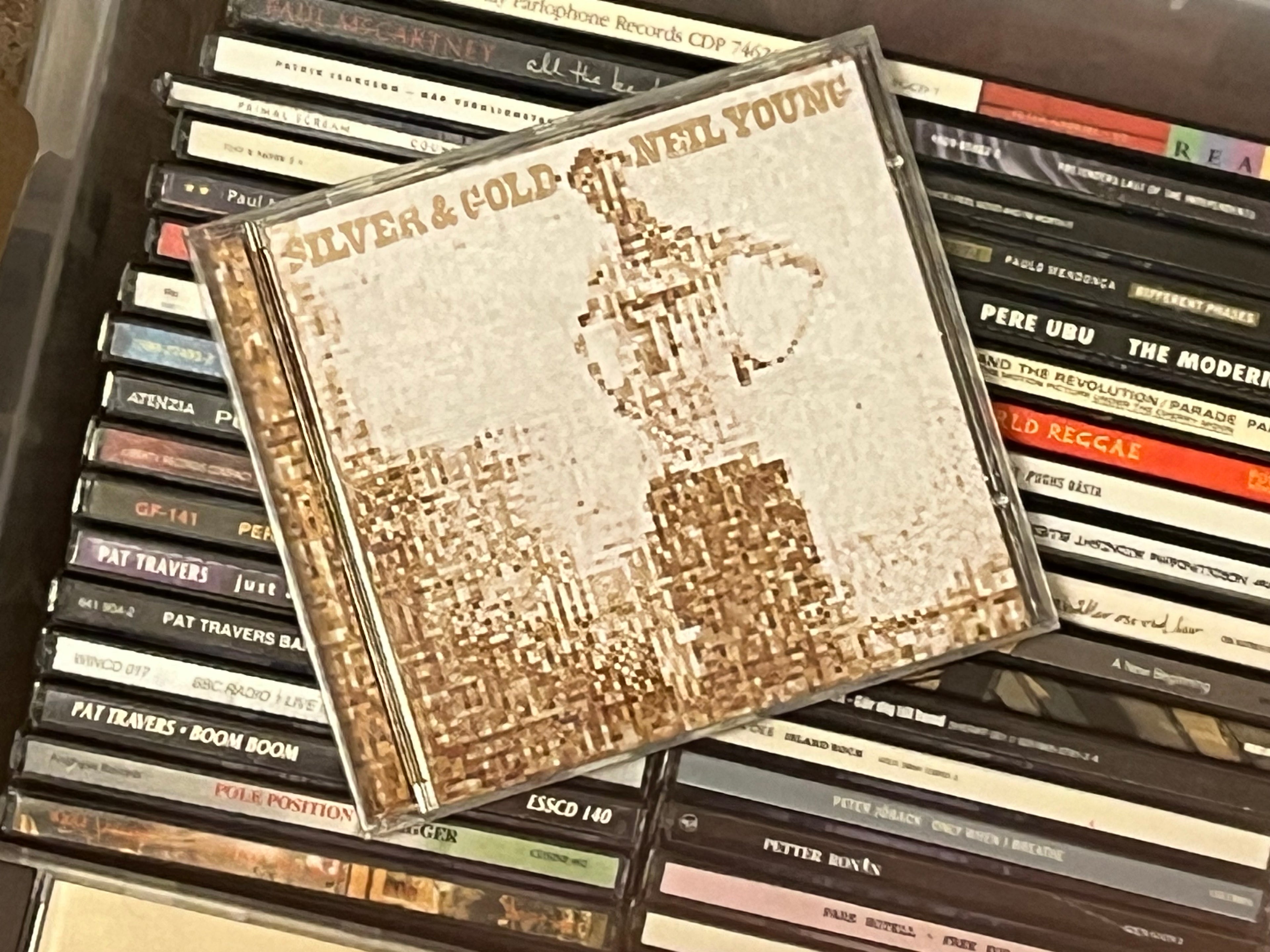 Neil Young – Silver & Gold (NM/NM)