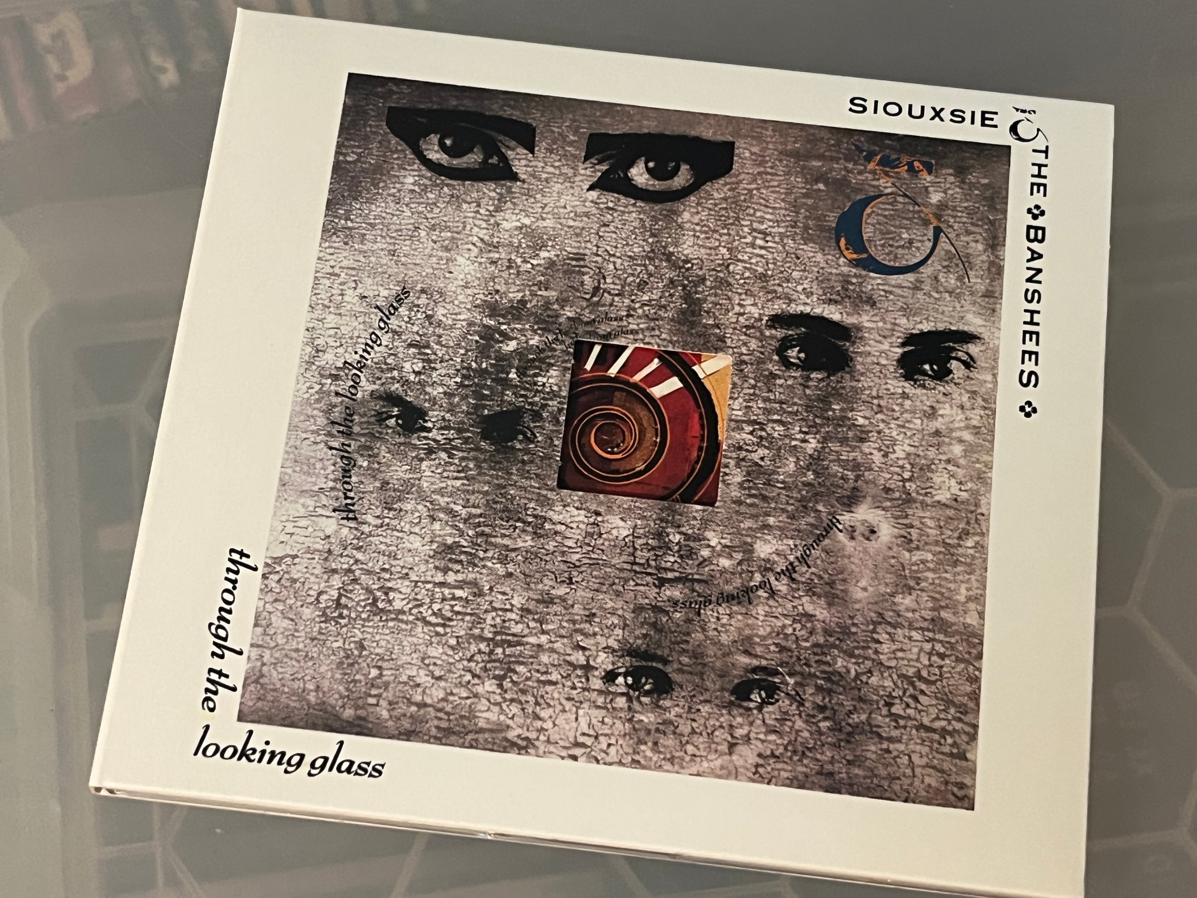 Siouxsie & The Banshees ‎– Through The Looking Glass (NM/NM) UK-14 Die-cut cover ***MEGA RARE***