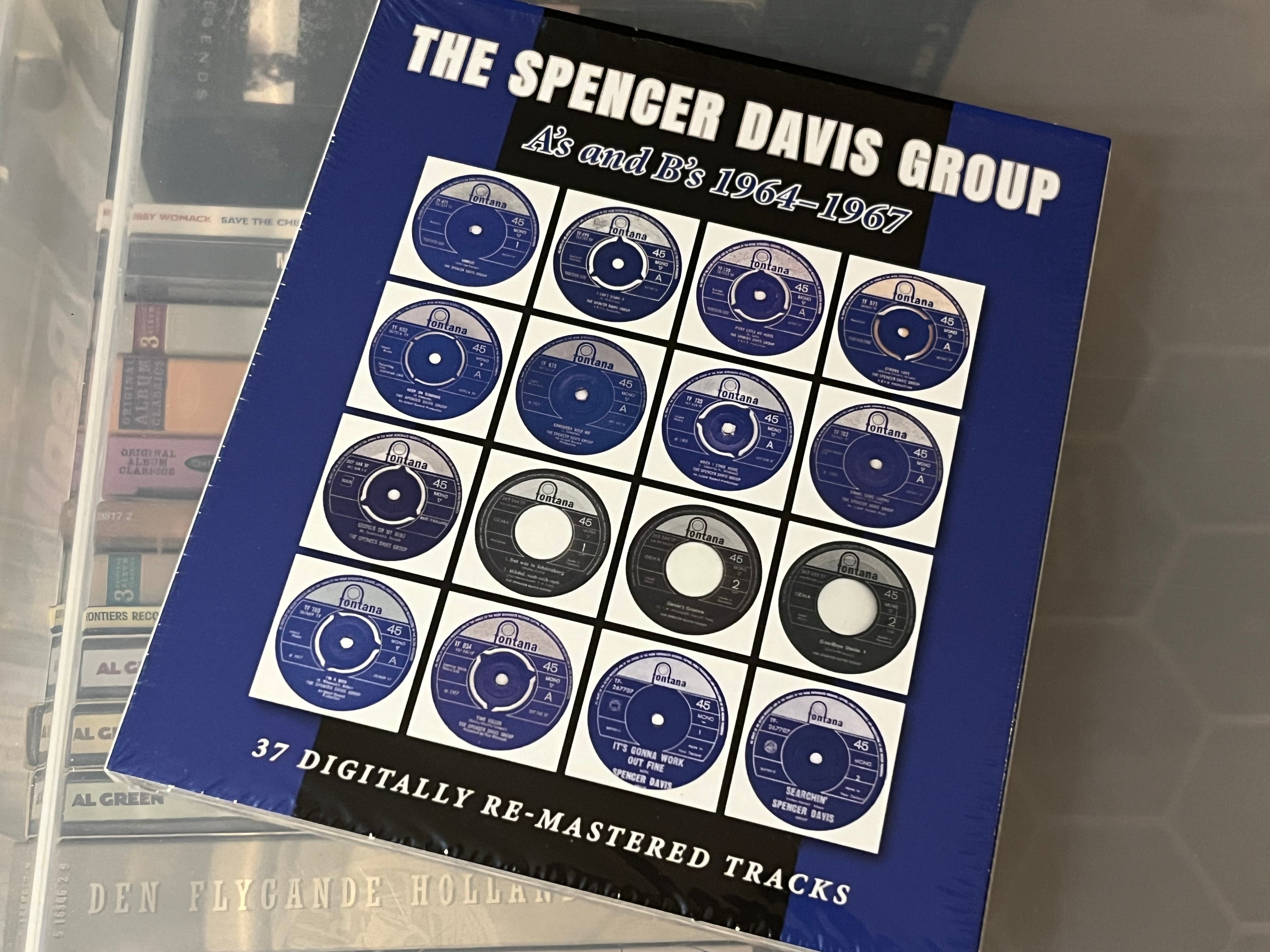 The Spencer Davis Group ‎– A's And B's 1964-1967 (NM/NM) UK-23