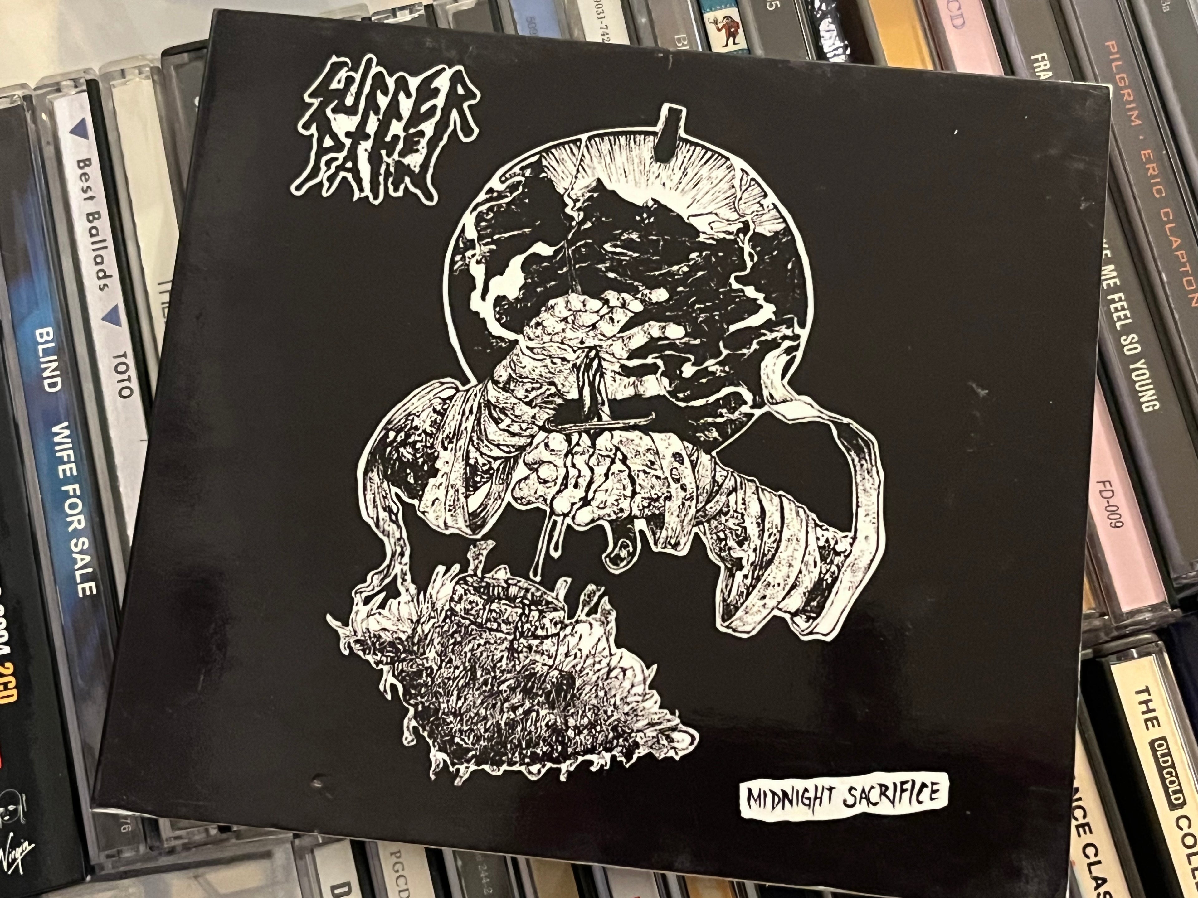 Suffer The Pain ‎– Midnight Sacrifice (vg+/vg+)