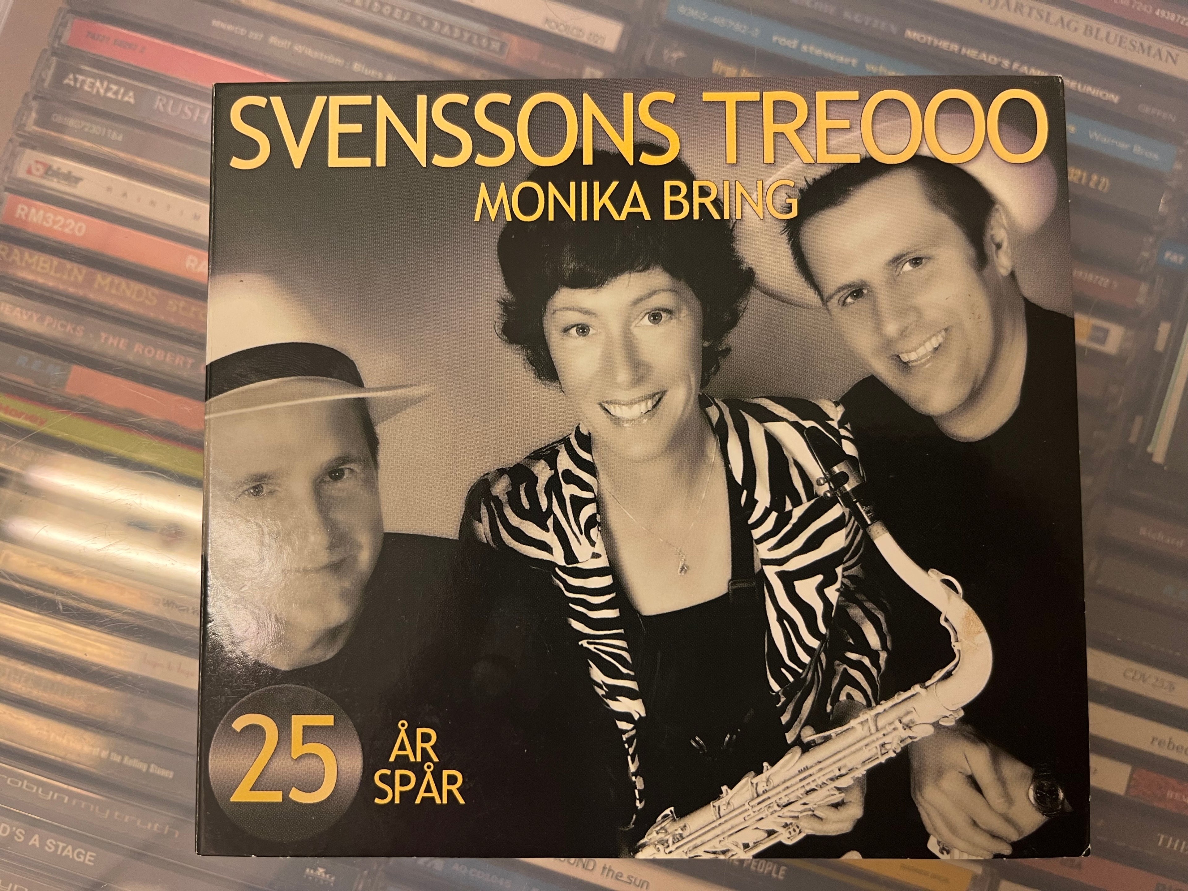 Svenssons Treooo - 25 År 25 Spår (NM/NM)
