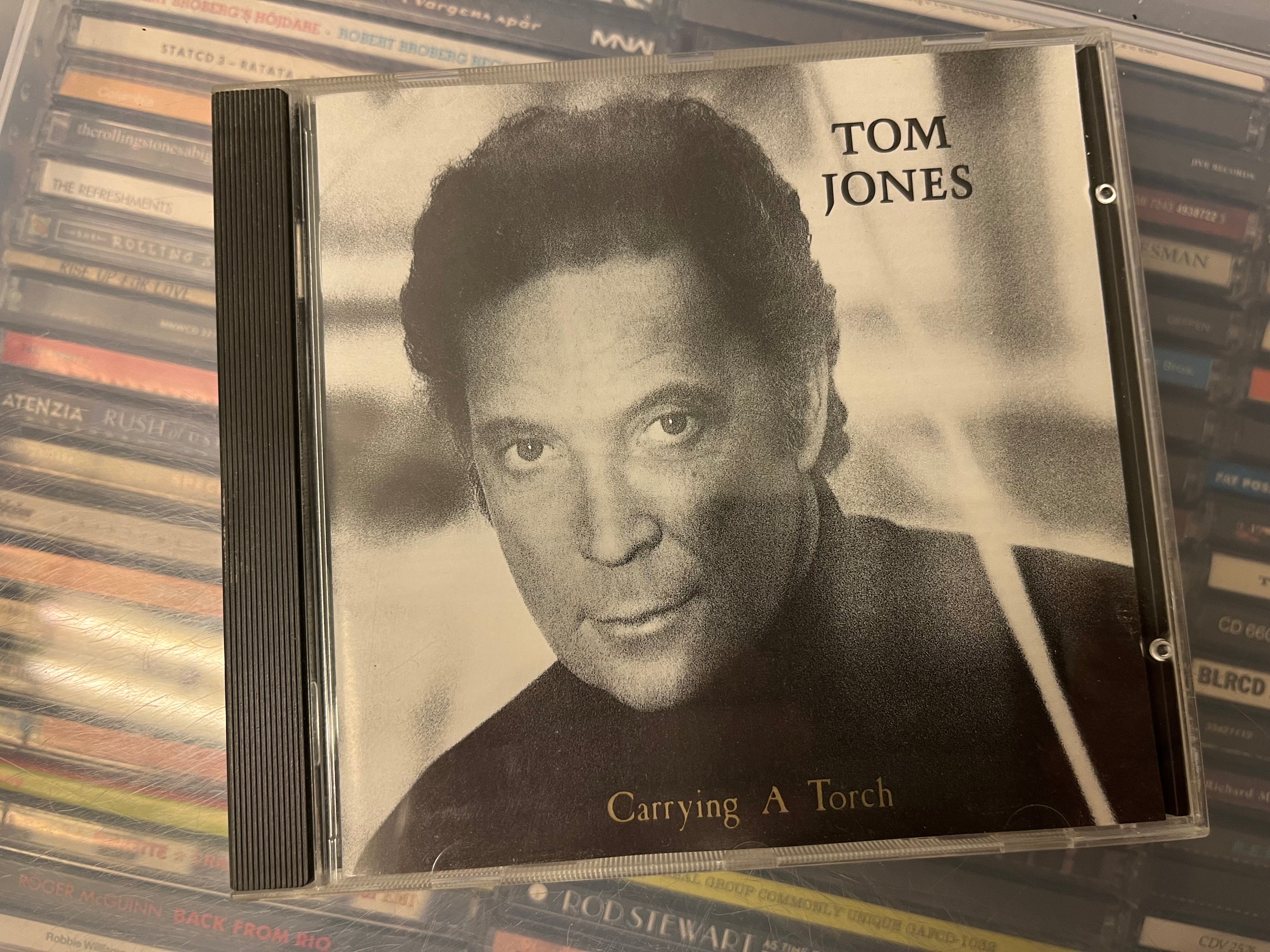 Tom Jones – Carrying A Torch (NM/NM)