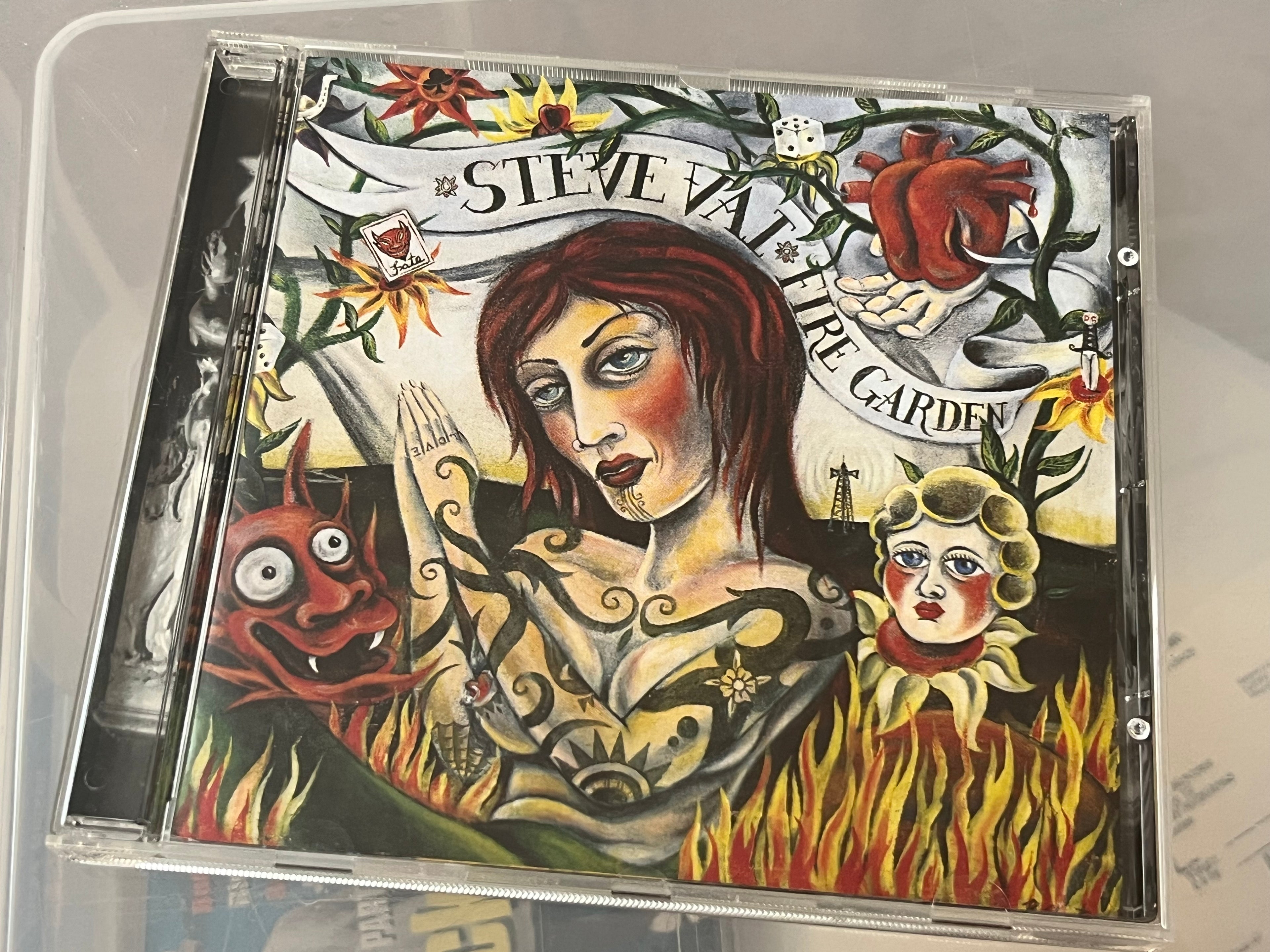 Steve Vai – Fire Garden (vg+/NM) några hairlines